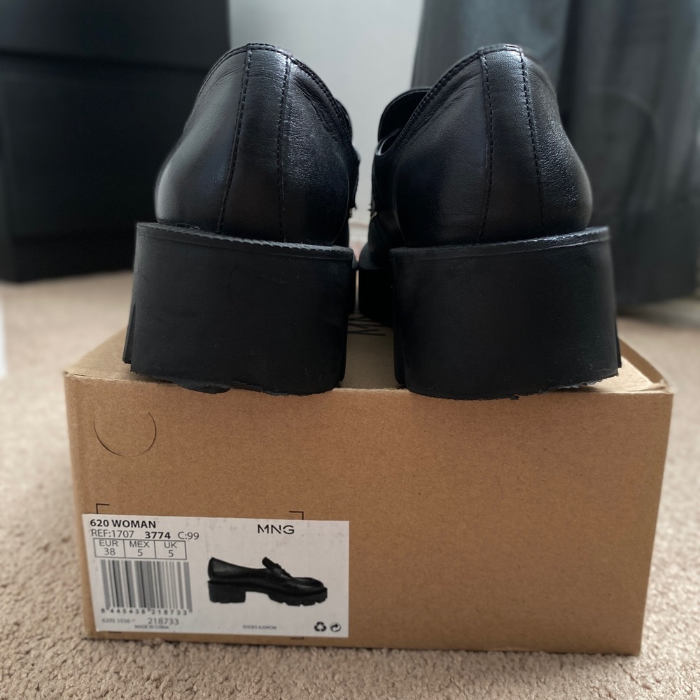 Black Leather Loafers women - Picture 4 of 10